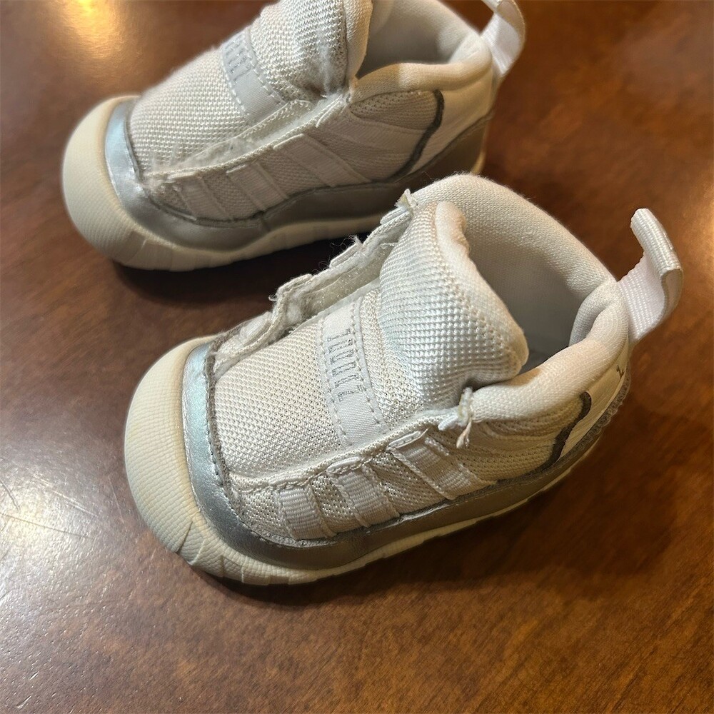 Jordan Air Jordan 11 Retro TD Toddler Shoes White Metallic Silver Size 3C